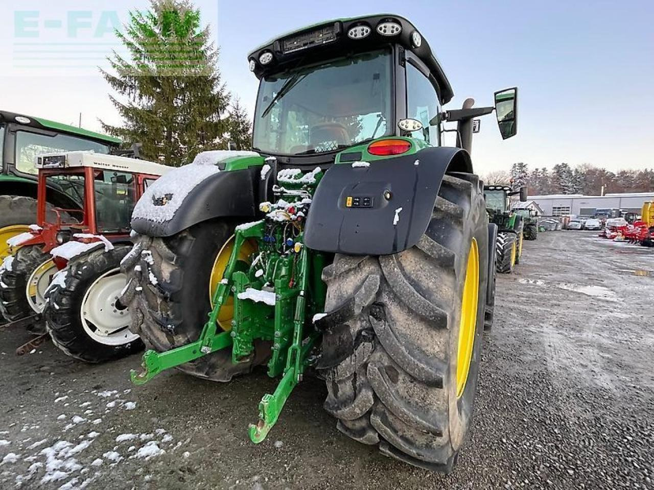 John Deere 6r 215 - Trator: foto 4 John Deere 6r 215 - Trator: foto 4