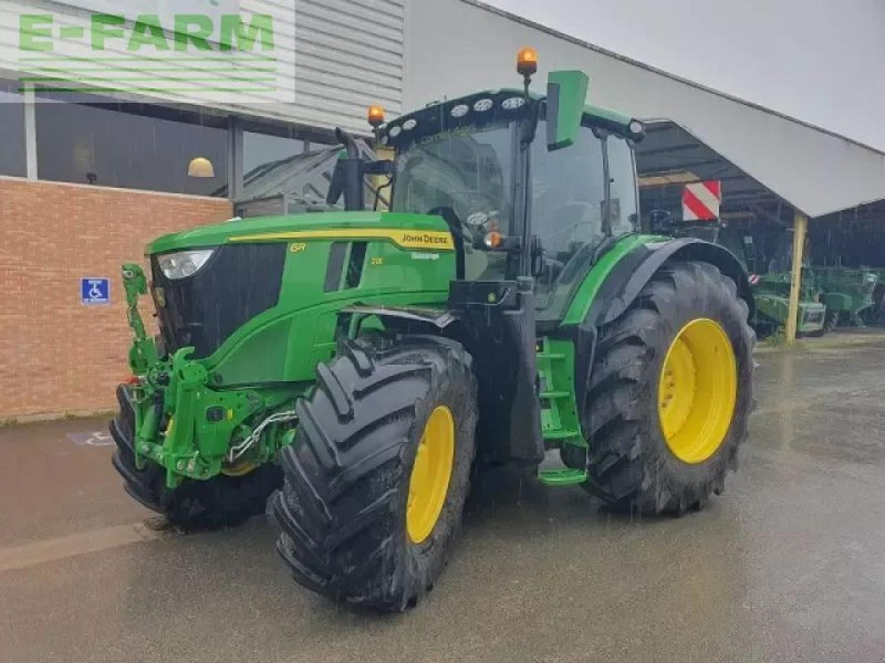 John Deere 6r 215 - Trator: foto 1 John Deere 6r 215 - Trator: foto 1