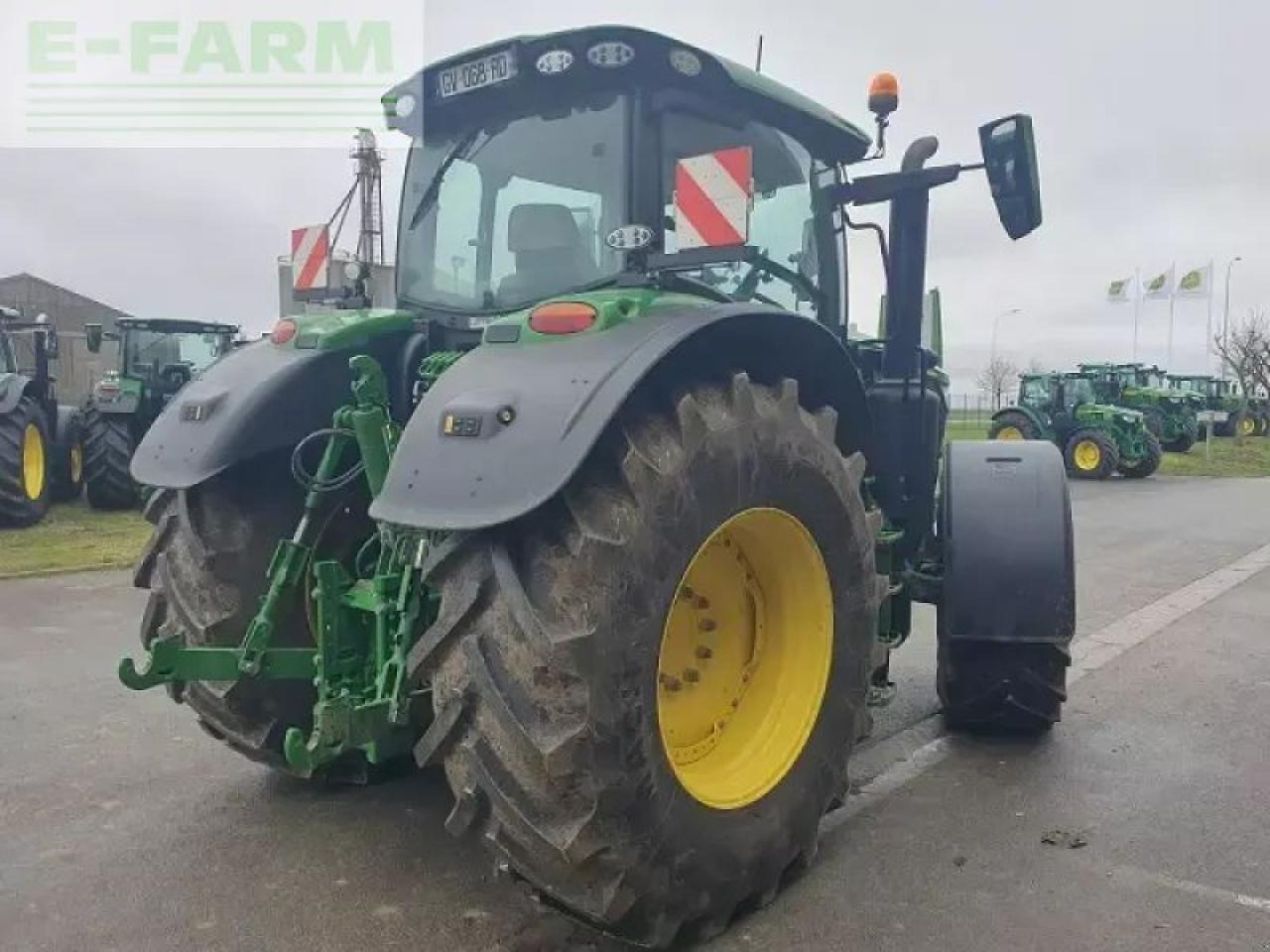 John Deere 6r 215 - Trator: foto 3 John Deere 6r 215 - Trator: foto 3