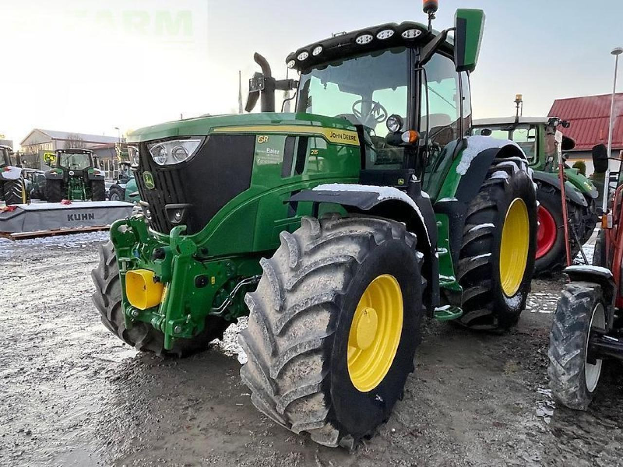 John Deere 6r 215 - Trator: foto 3 John Deere 6r 215 - Trator: foto 3