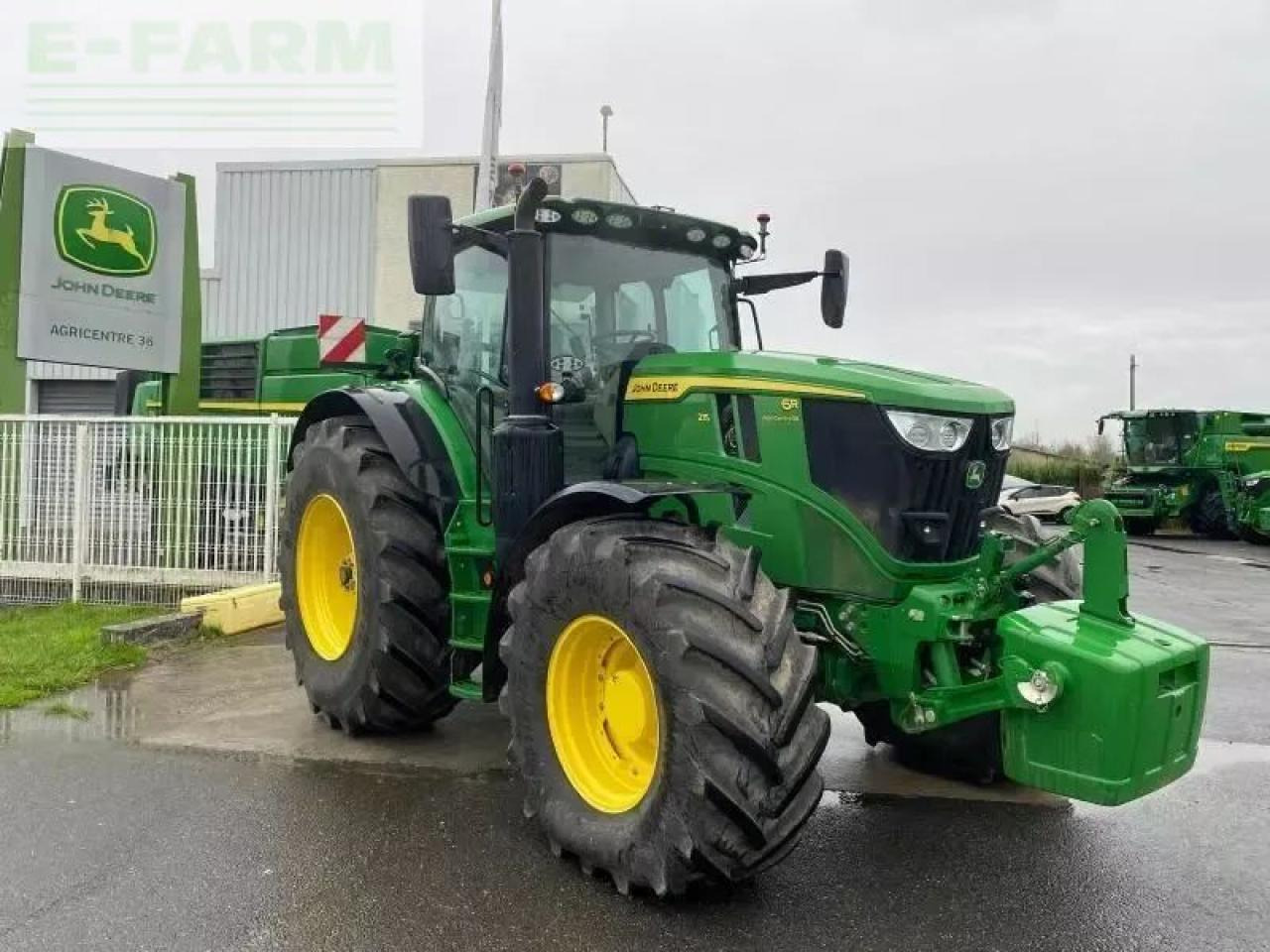 John Deere 6r 215 - Trator: foto 2 John Deere 6r 215 - Trator: foto 2