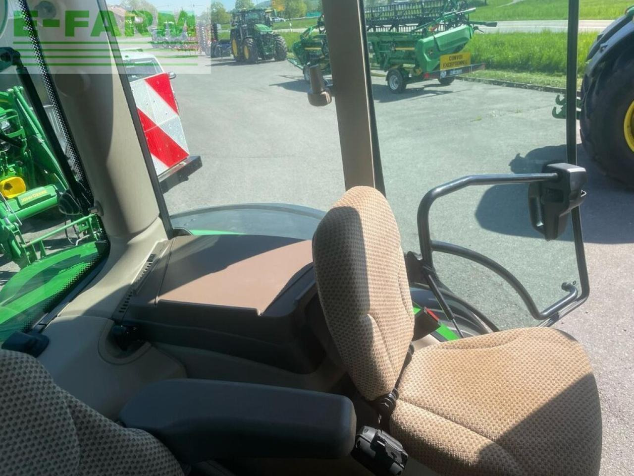 John Deere 6r215 / 6r 215 - Trator: foto 5 John Deere 6r215 / 6r 215 - Trator: foto 5