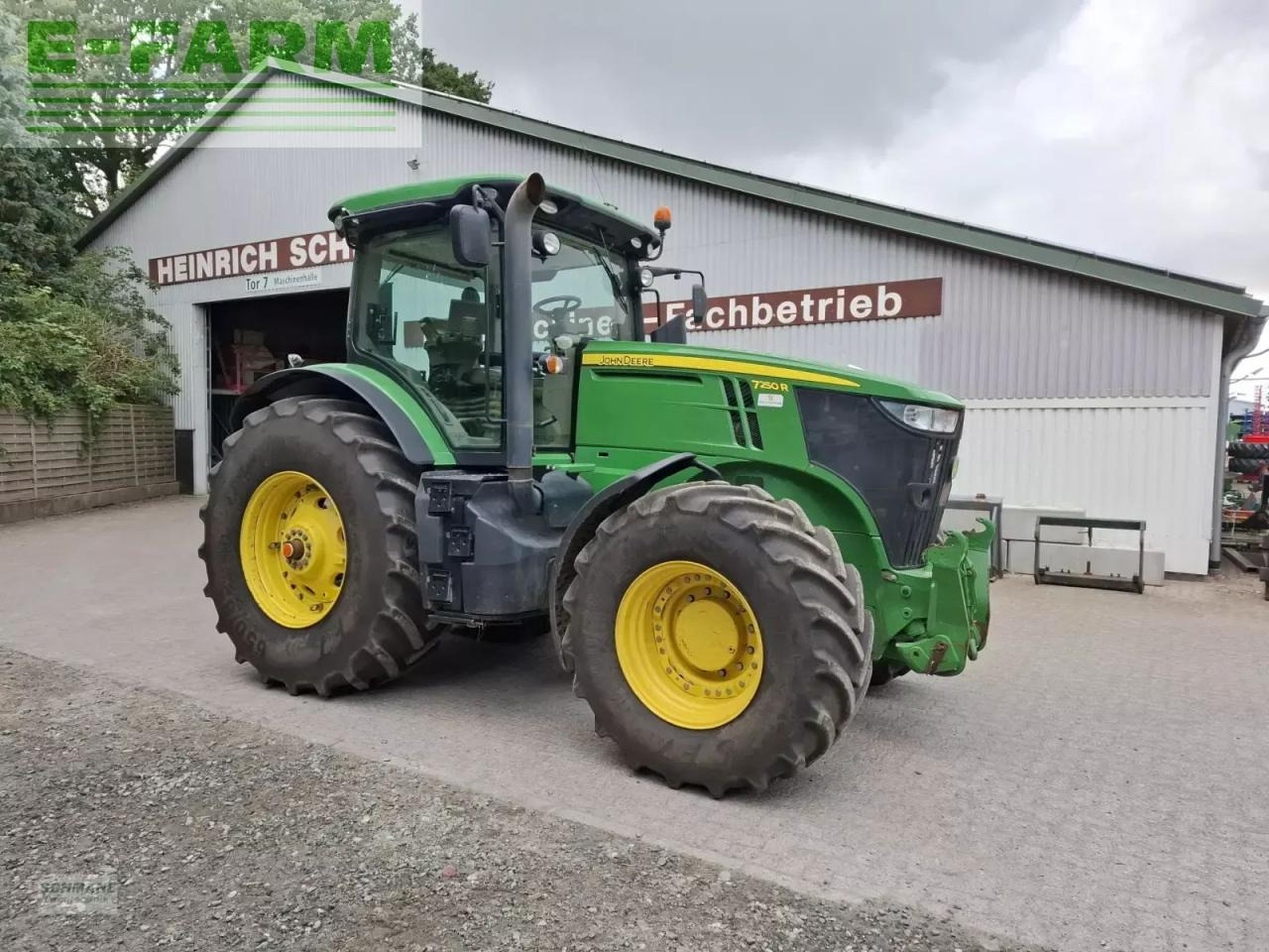 John Deere 7250 r - Trator: foto 1 John Deere 7250 r - Trator: foto 1