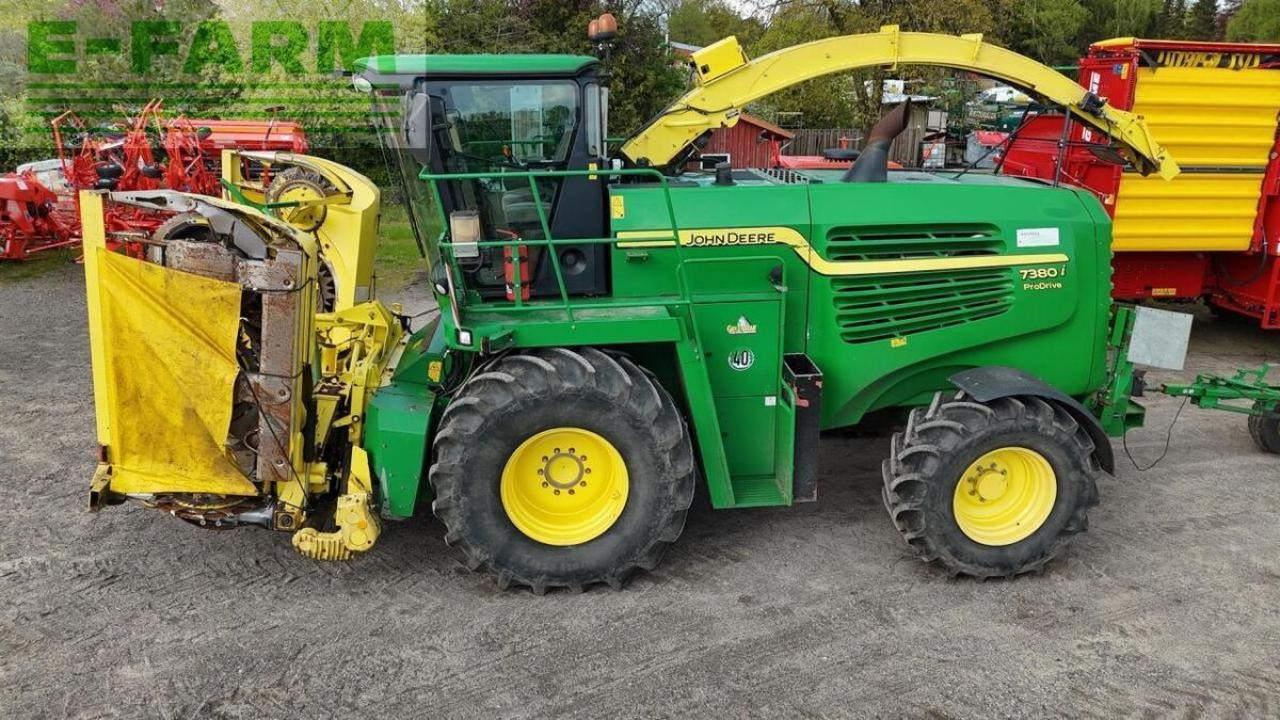 John Deere 7380i prodrive mit kemper 8rh u. pu - Picadora de forragem automotriz: foto 1 John Deere 7380i prodrive mit kemper 8rh u. pu - Picadora de forragem automotriz: foto 1