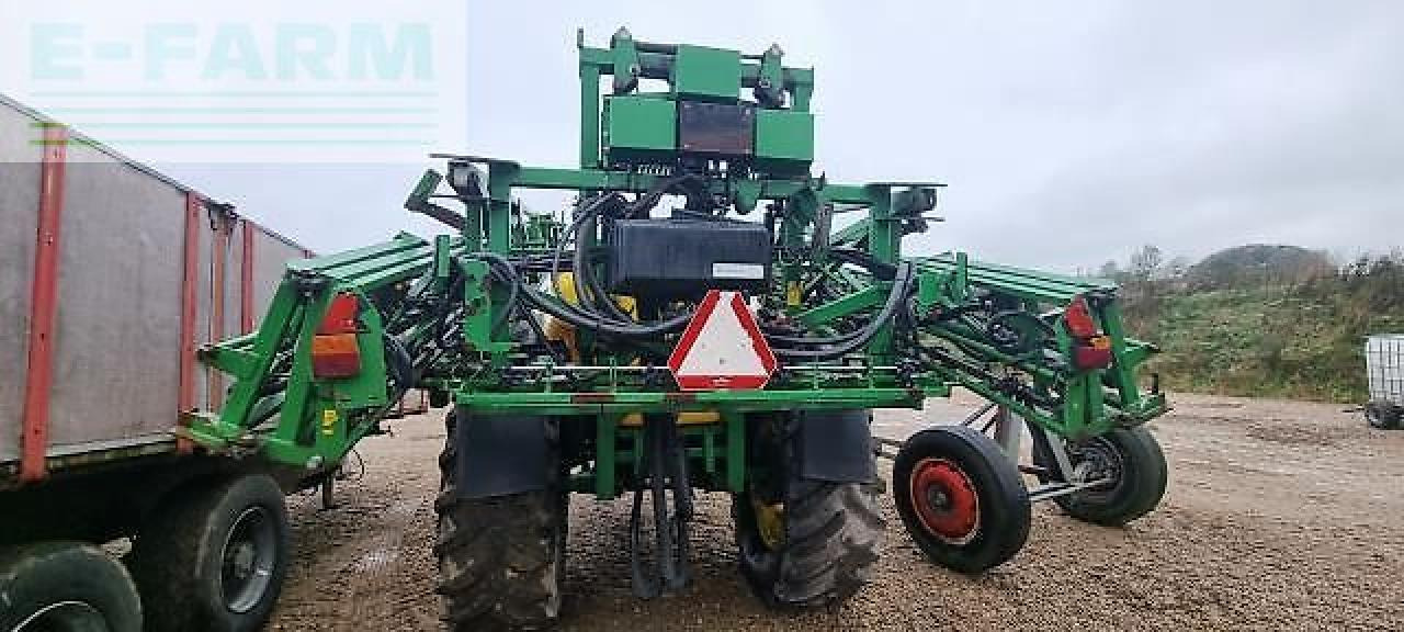 John Deere 740i 20/28m - Pulverizador de arrastar: foto 3 John Deere 740i 20/28m - Pulverizador de arrastar: foto 3