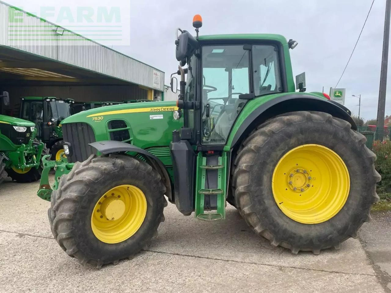 John Deere 7530premium - Trator: foto 2 John Deere 7530premium - Trator: foto 2