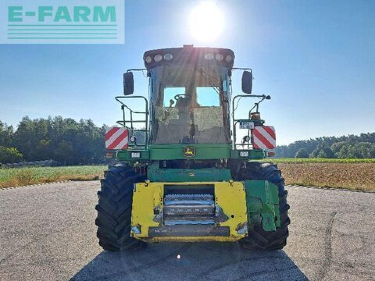 John Deere 7750 - Picadora de forragem automotriz: foto 2 John Deere 7750 - Picadora de forragem automotriz: foto 2
