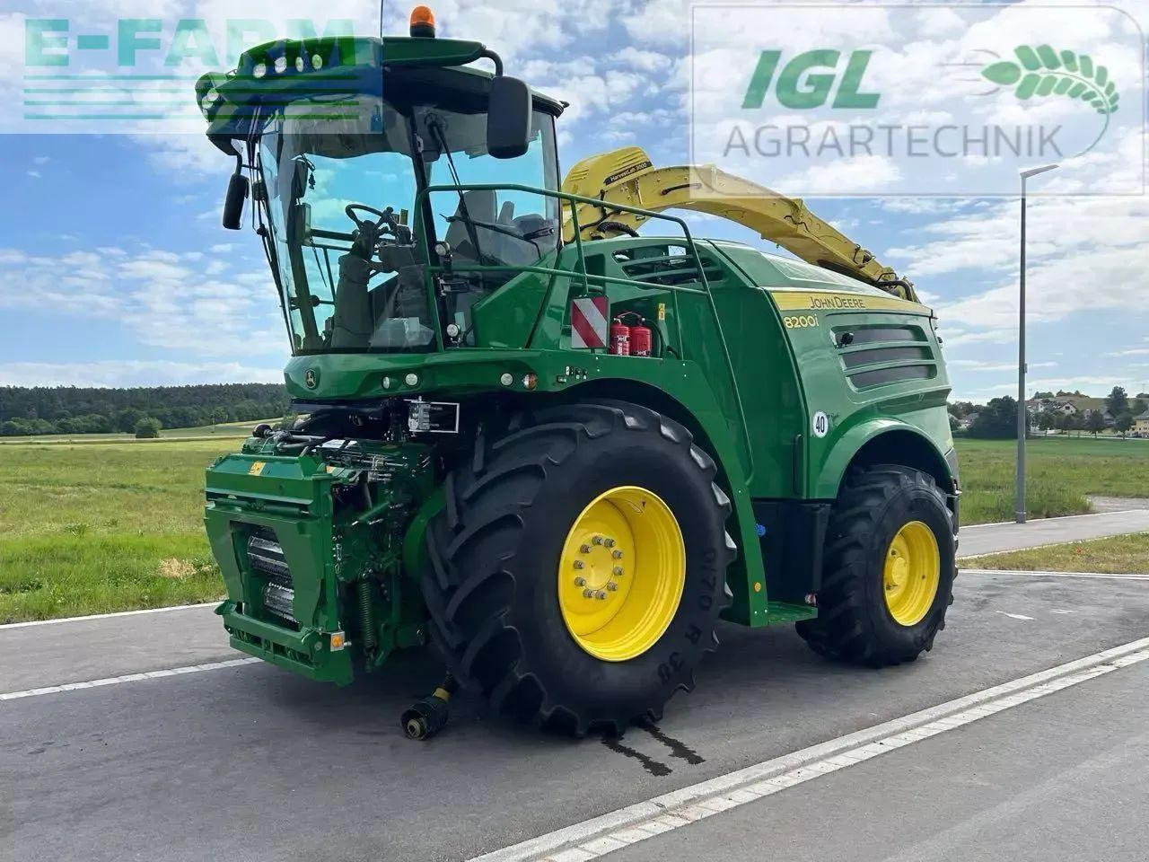 John Deere 8200 i - Picadora de forragem automotriz: foto 2 John Deere 8200 i - Picadora de forragem automotriz: foto 2