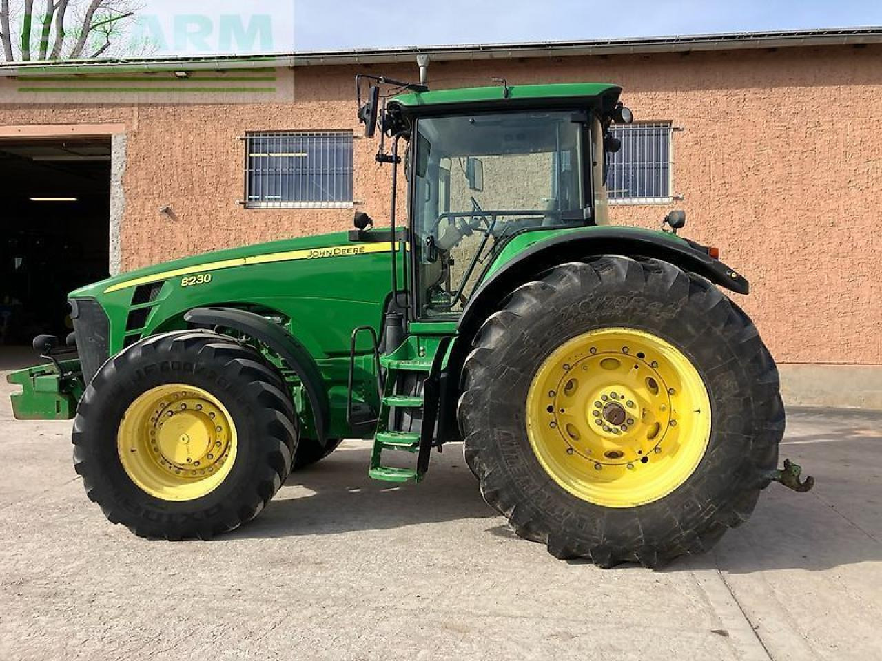 John Deere 8230 ils, powr shift - Trator: foto 5 John Deere 8230 ils, powr shift - Trator: foto 5