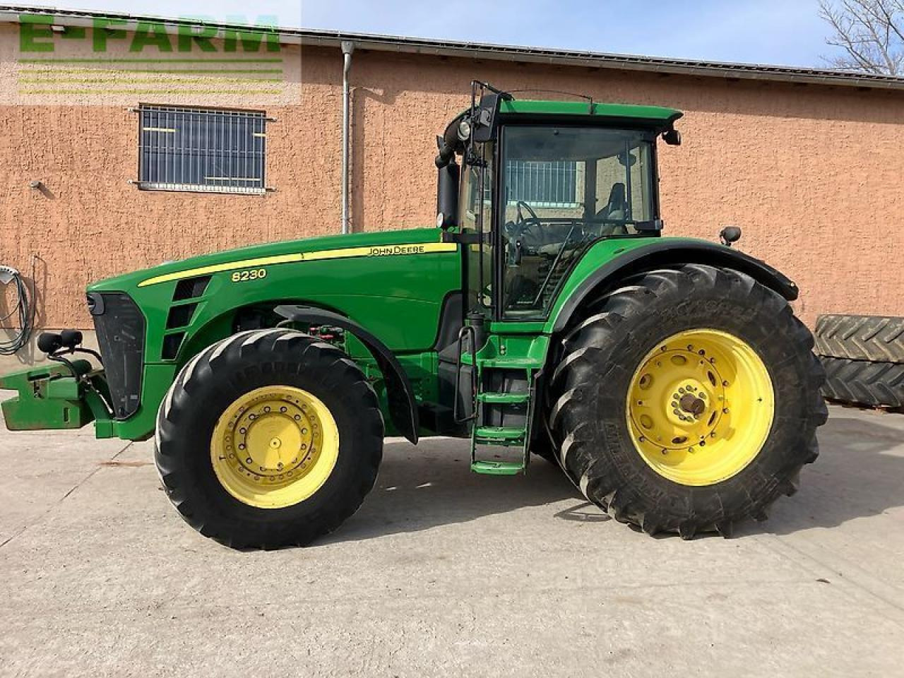 John Deere 8230 ils, powr shift - Trator: foto 2 John Deere 8230 ils, powr shift - Trator: foto 2