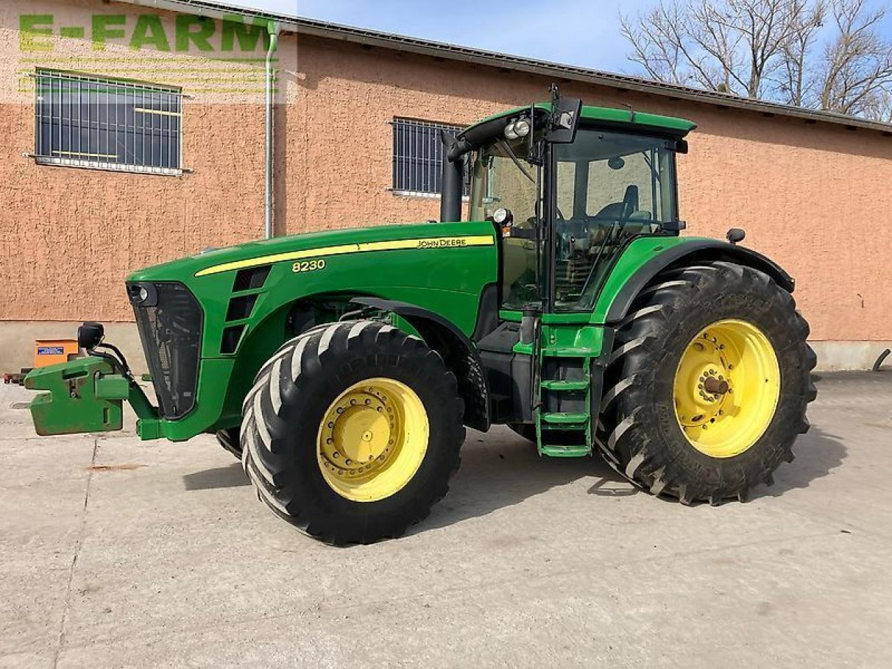 John Deere 8230 ils, powr shift - Trator: foto 5 John Deere 8230 ils, powr shift - Trator: foto 5