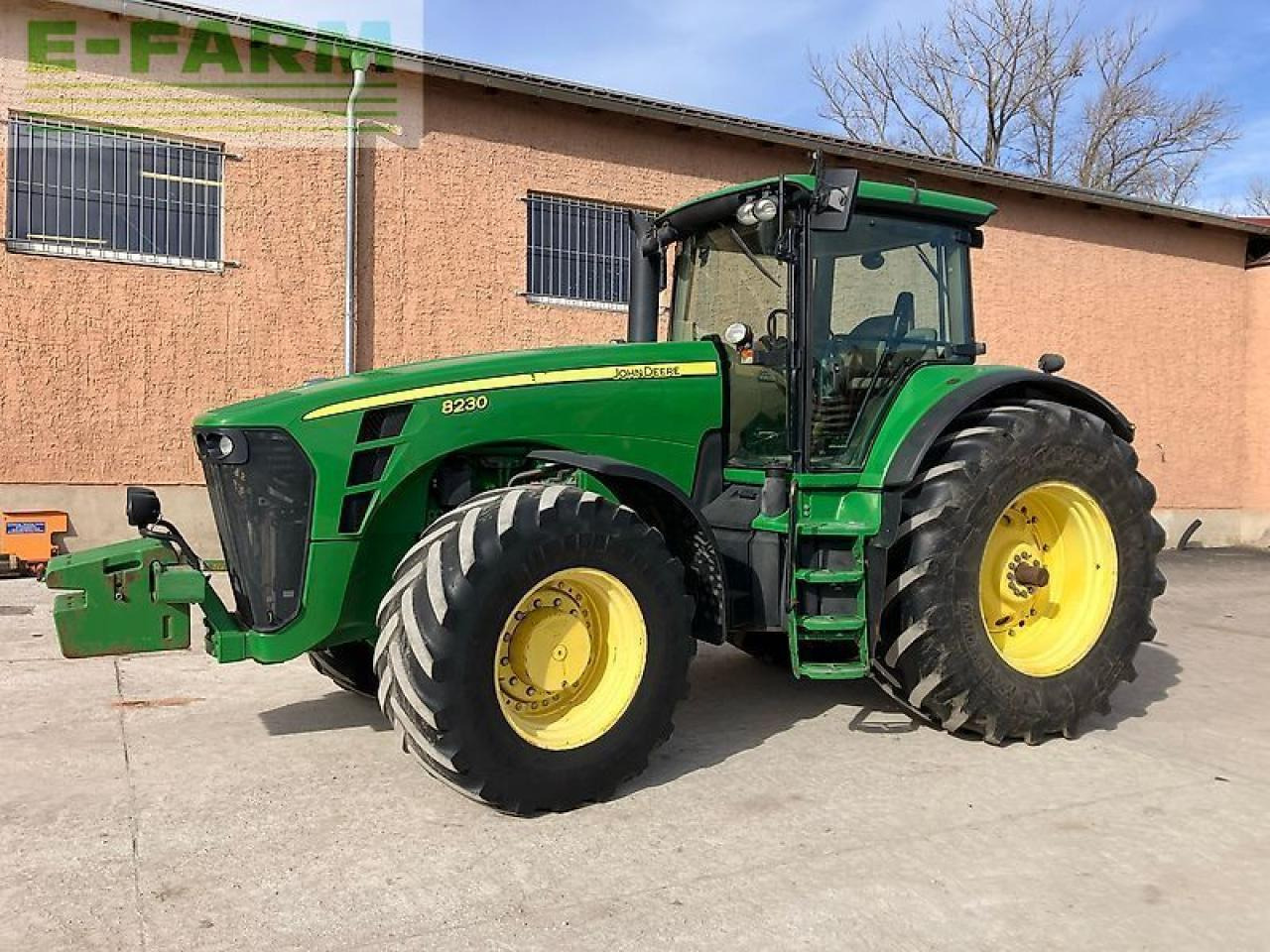 John Deere 8230 ils, powr shift - Trator: foto 1 John Deere 8230 ils, powr shift - Trator: foto 1