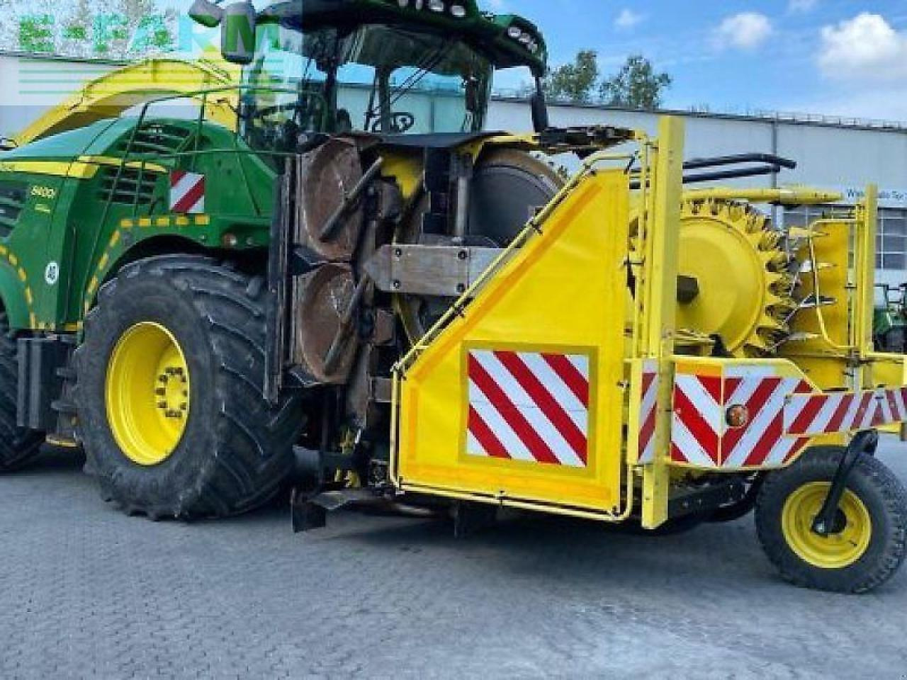 John Deere 8400i stalkbuster - Picadora de forragem automotriz: foto 1 John Deere 8400i stalkbuster - Picadora de forragem automotriz: foto 1