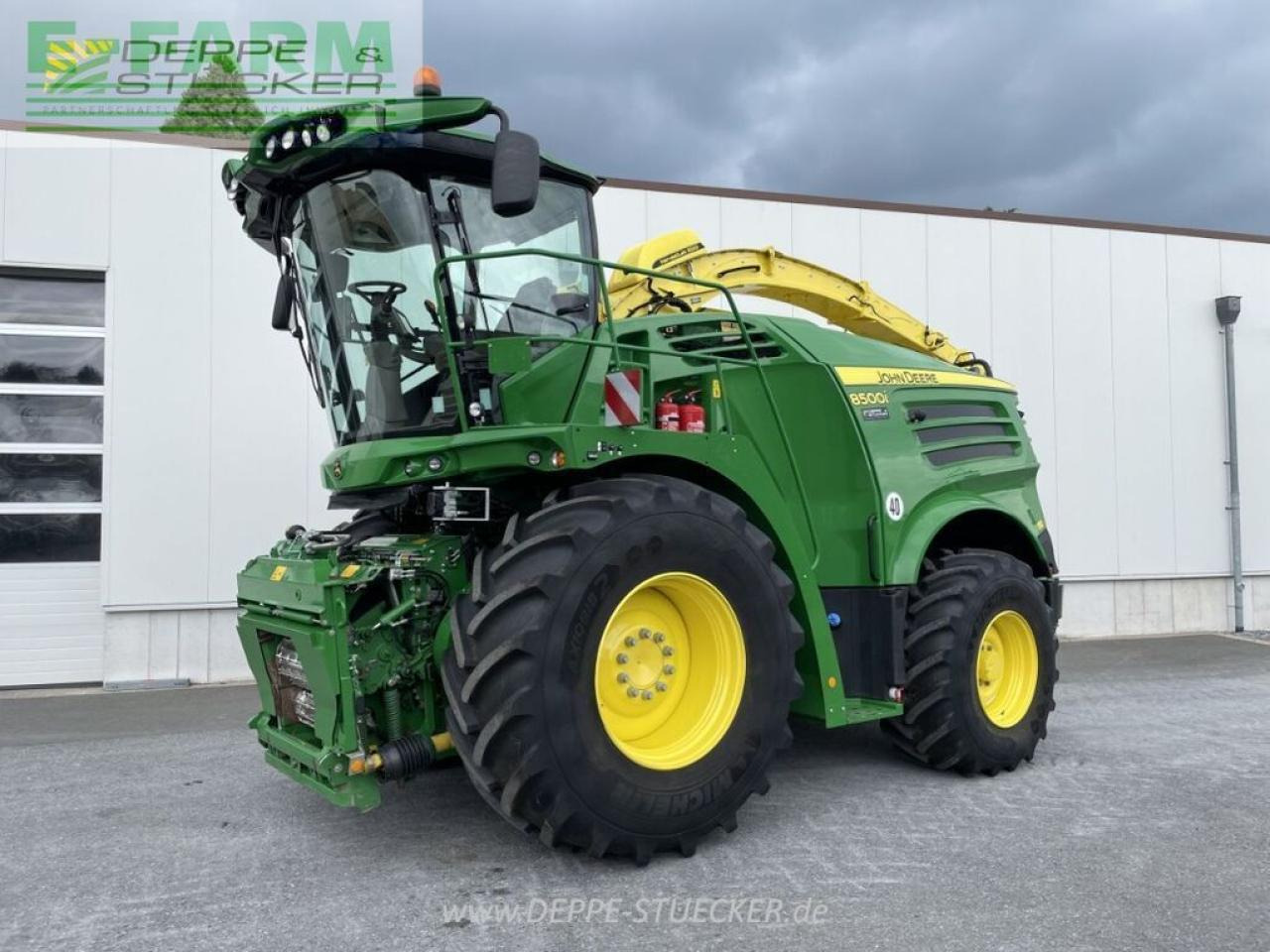 John Deere 8500i - Picadora de forragem automotriz: foto 1 John Deere 8500i - Picadora de forragem automotriz: foto 1