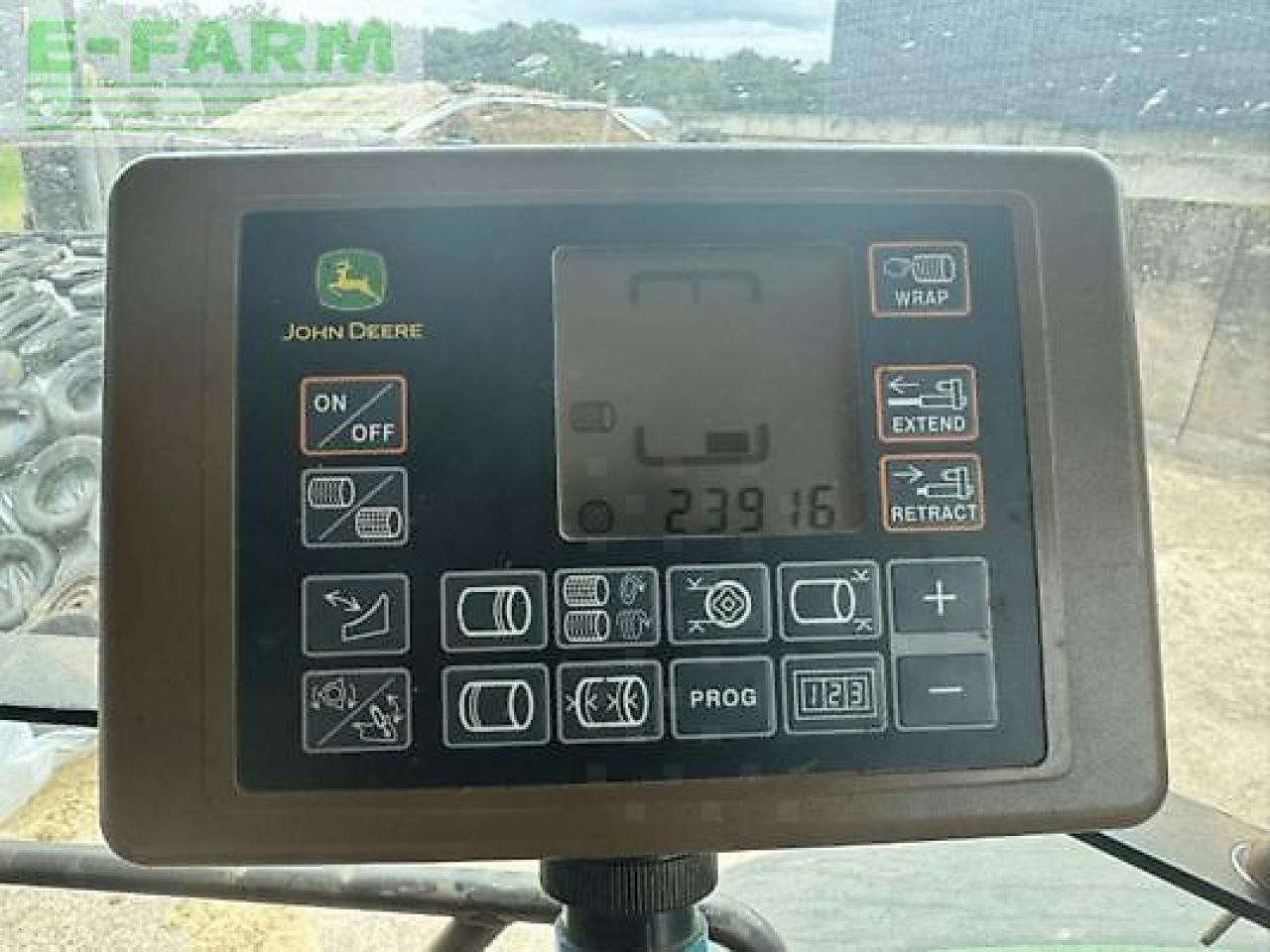 John Deere 864 - Enfardadeira de fardos quadrados: foto 4 John Deere 864 - Enfardadeira de fardos quadrados: foto 4