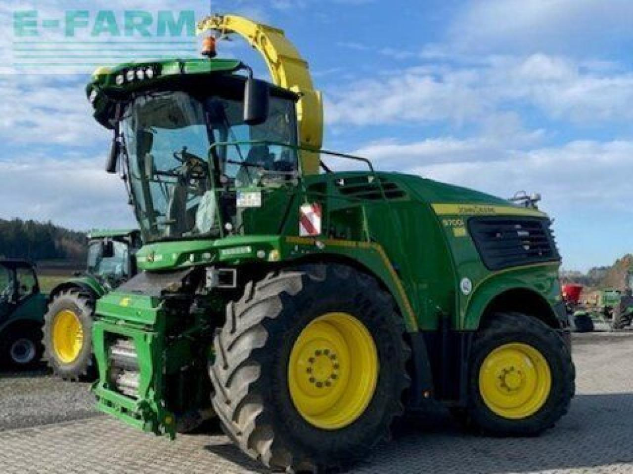 John Deere 9700i prodrive 40km/h - Picadora de forragem automotriz: foto 1 John Deere 9700i prodrive 40km/h - Picadora de forragem automotriz: foto 1