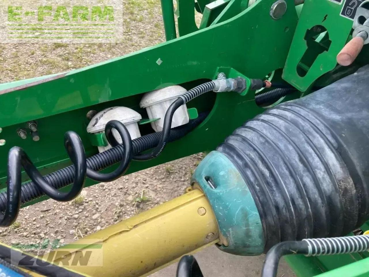 Enfardadeira de fardos quadrados John Deere 990 premium: foto 12