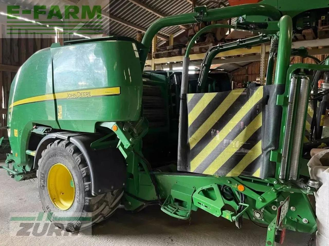 John Deere c441r mit mantelfolienbindung - Enfardadeira de fardos quadrados: foto 3 John Deere c441r mit mantelfolienbindung - Enfardadeira de fardos quadrados: foto 3