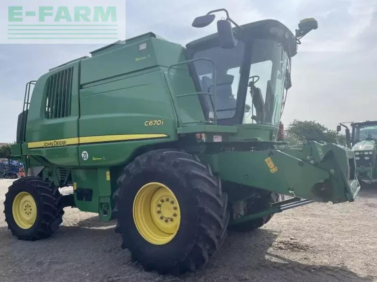 John Deere c670i - Ceifeira debulhadora: foto 3 John Deere c670i - Ceifeira debulhadora: foto 3