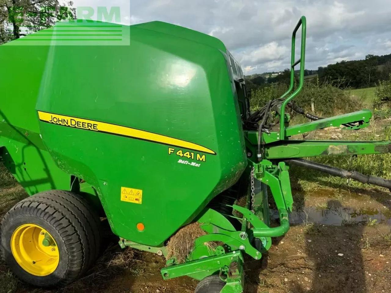 John Deere f441m - Enfardadeira de fardos quadrados: foto 2 John Deere f441m - Enfardadeira de fardos quadrados: foto 2