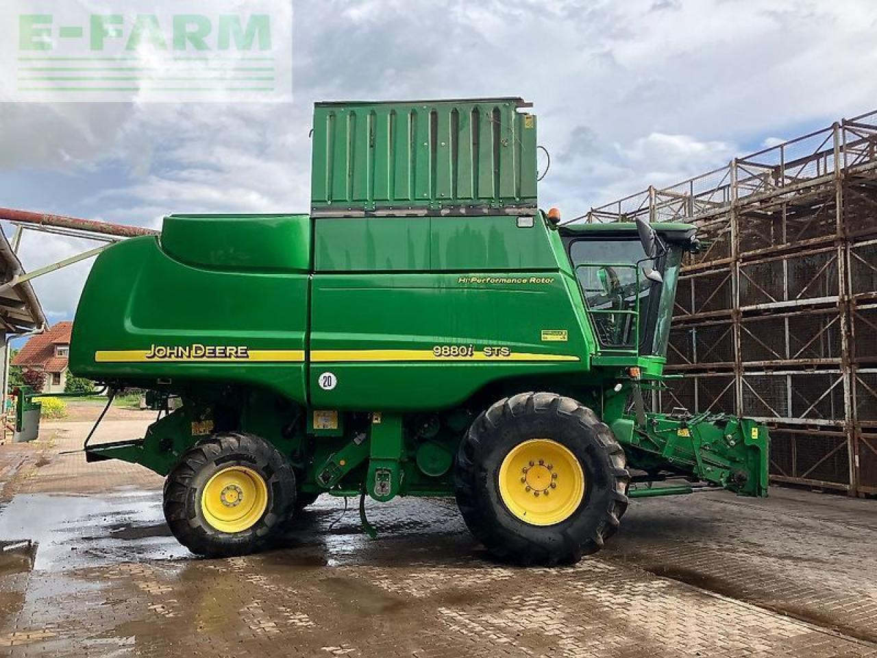 John Deere john deere 9880i sts - Ceifeira debulhadora: foto 2 John Deere john deere 9880i sts - Ceifeira debulhadora: foto 2