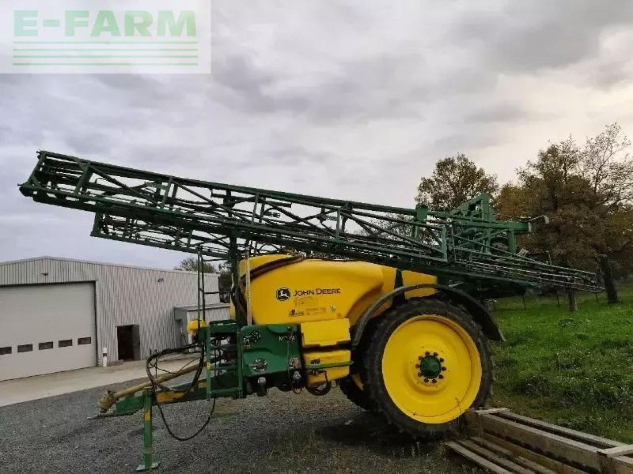 John Deere m732 - Pulverizador de arrastar: foto 1 John Deere m732 - Pulverizador de arrastar: foto 1