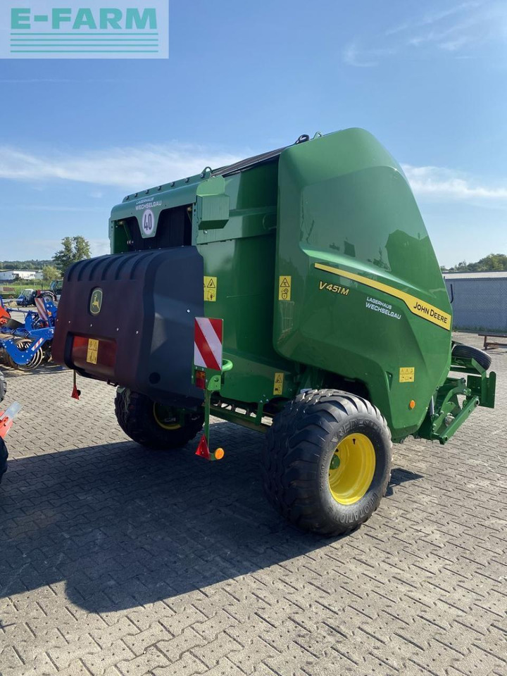 Enfardadeira de fardos quadrados John Deere v451 m: foto 6