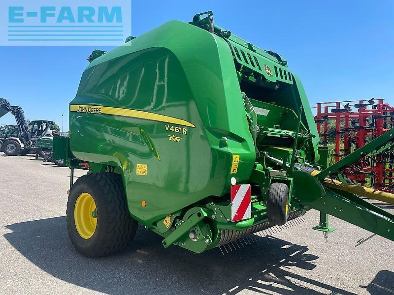 John Deere v461r isobus - Enfardadeira de fardos quadrados: foto 1 John Deere v461r isobus - Enfardadeira de fardos quadrados: foto 1