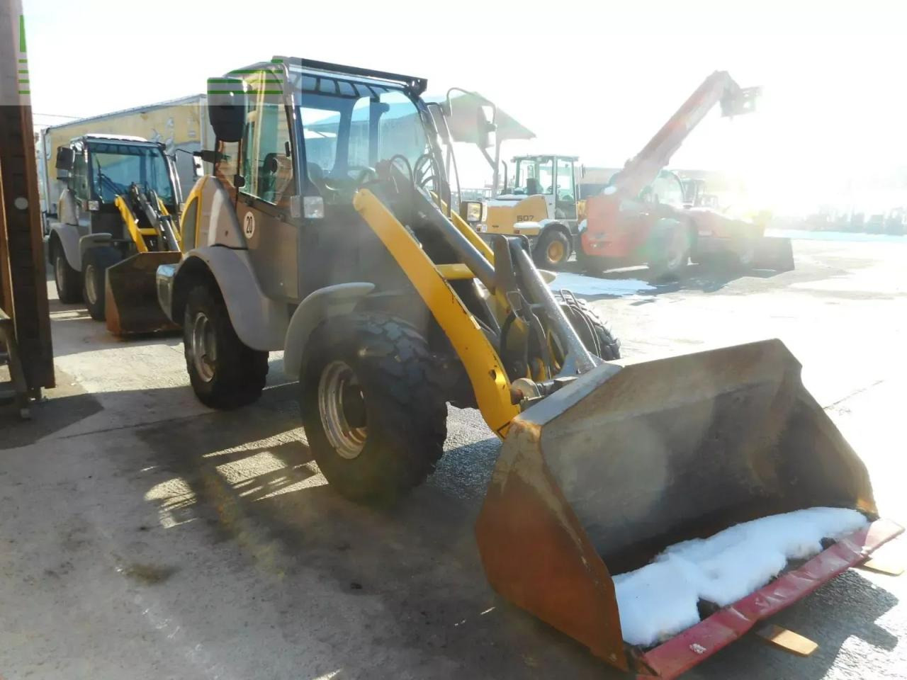 Kramer 5075 - Mini escavadeira: foto 4 Kramer 5075 - Mini escavadeira: foto 4