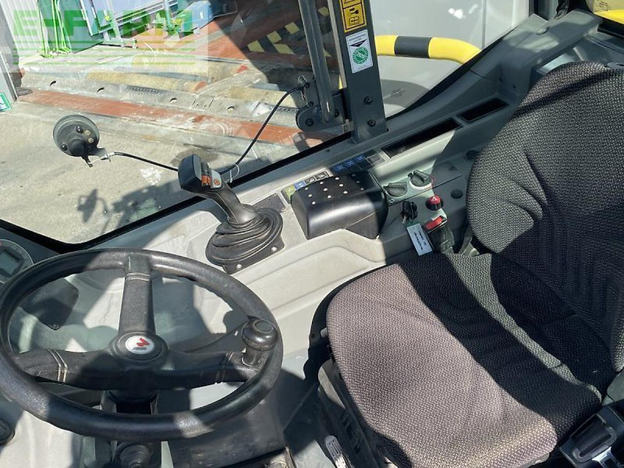 Kramer 5095 - Mini escavadeira: foto 5 Kramer 5095 - Mini escavadeira: foto 5