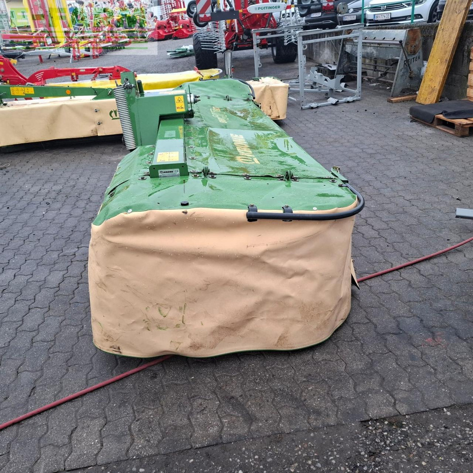 Krone Frontmähwerk - Gadanheira: foto 2 Krone Frontmähwerk - Gadanheira: foto 2