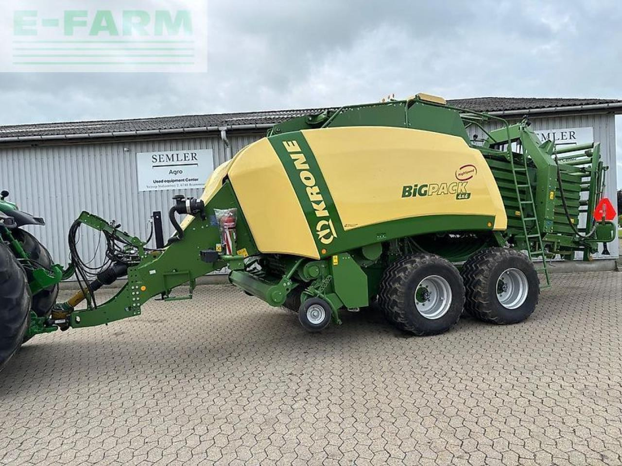 Krone big pack 4x4 - Enfardadeira de fardos quadrados: foto 1 Krone big pack 4x4 - Enfardadeira de fardos quadrados: foto 1