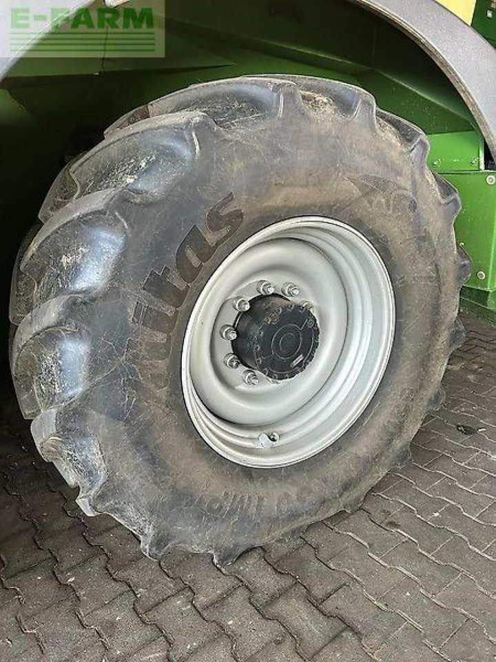 Krone bigx 630 - Picadora de forragem automotriz: foto 4 Krone bigx 630 - Picadora de forragem automotriz: foto 4