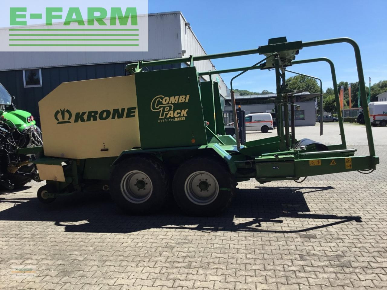 Krone combi pack 1500 mc - Enfardadeira de fardos quadrados: foto 4 Krone combi pack 1500 mc - Enfardadeira de fardos quadrados: foto 4