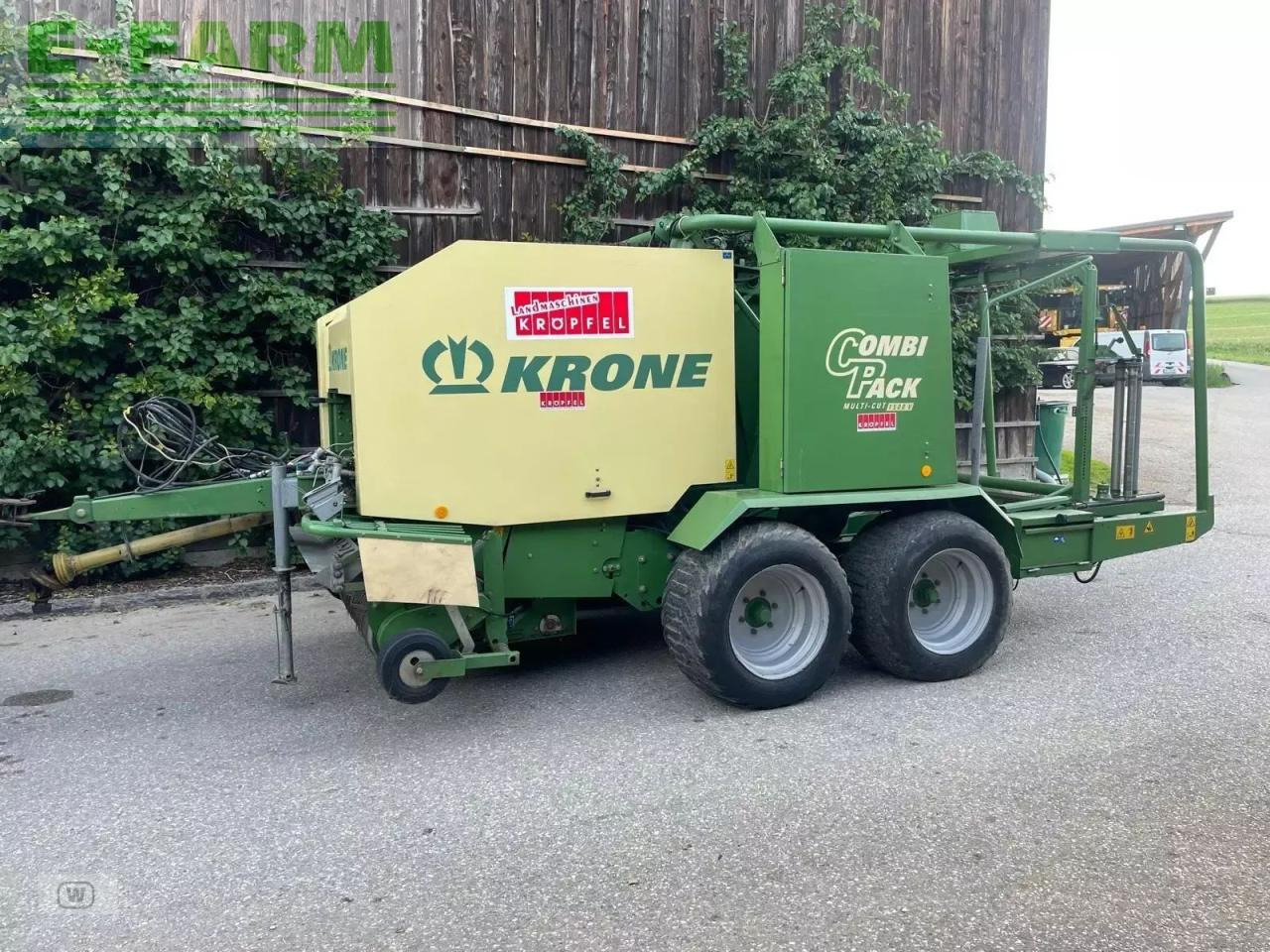 Krone combi pack 1500 v - Enfardadeira de fardos quadrados: foto 2 Krone combi pack 1500 v - Enfardadeira de fardos quadrados: foto 2