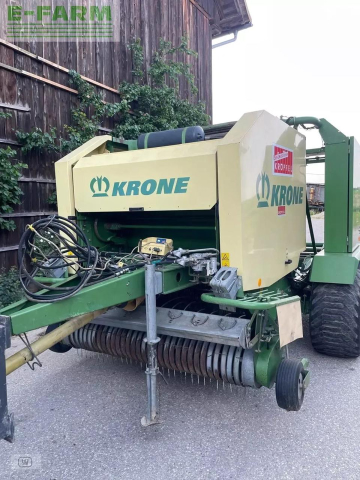 Krone combi pack 1500 v - Enfardadeira de fardos quadrados: foto 5 Krone combi pack 1500 v - Enfardadeira de fardos quadrados: foto 5