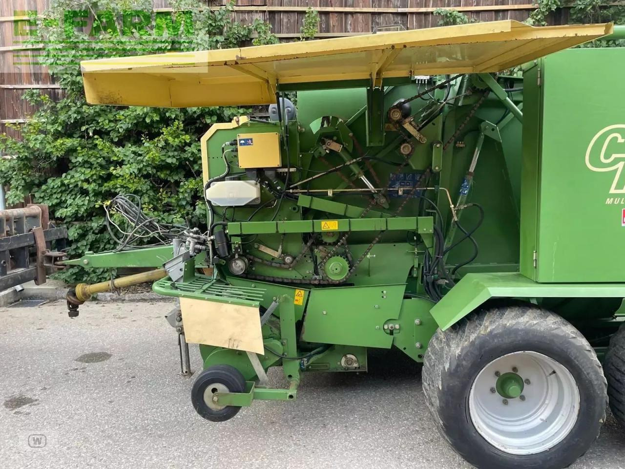 Krone combi pack 1500 v - Enfardadeira de fardos quadrados: foto 4 Krone combi pack 1500 v - Enfardadeira de fardos quadrados: foto 4
