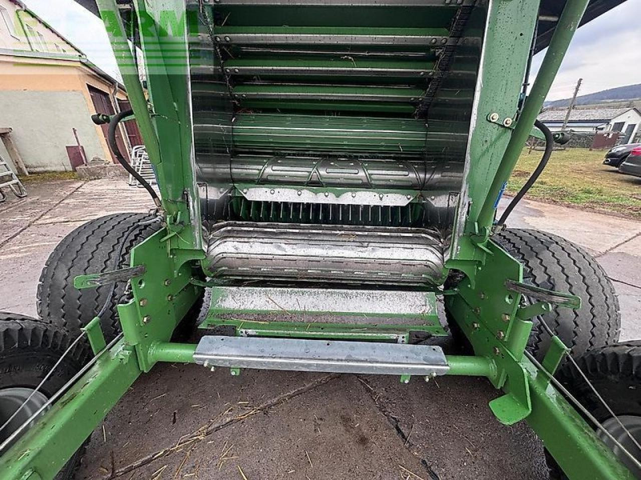 Krone comprima f 155 - Enfardadeira de fardos quadrados: foto 3 Krone comprima f 155 - Enfardadeira de fardos quadrados: foto 3