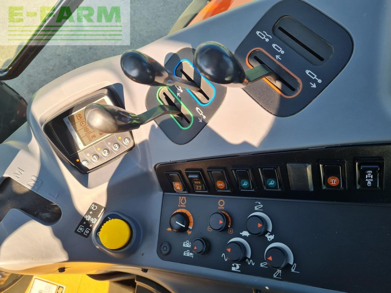 Trator Kubota m115gx iv: foto 17 Trator Kubota m115gx iv: foto 17