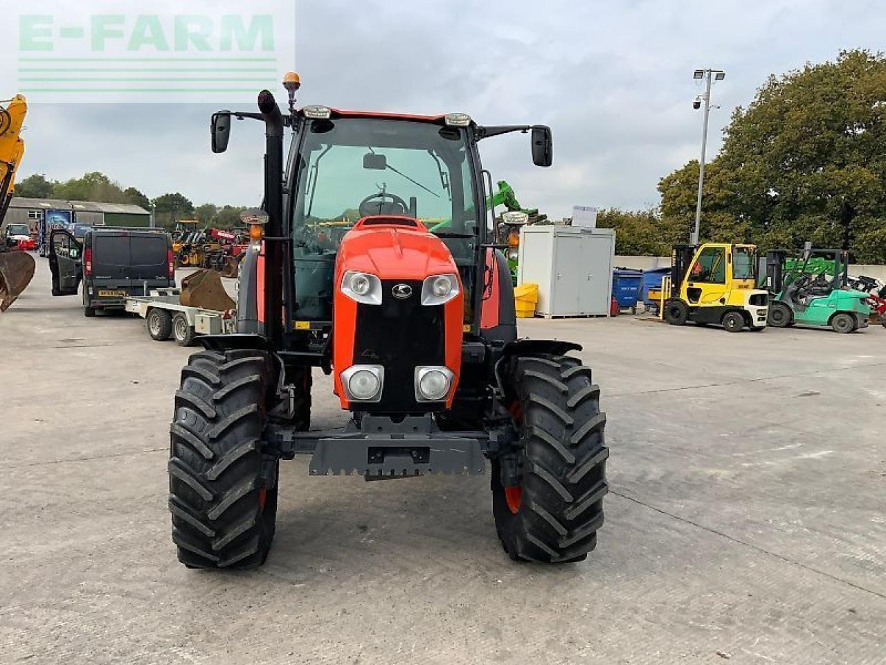 Kubota m135 gx tractor (st24279) - Trator: foto 3 Kubota m135 gx tractor (st24279) - Trator: foto 3