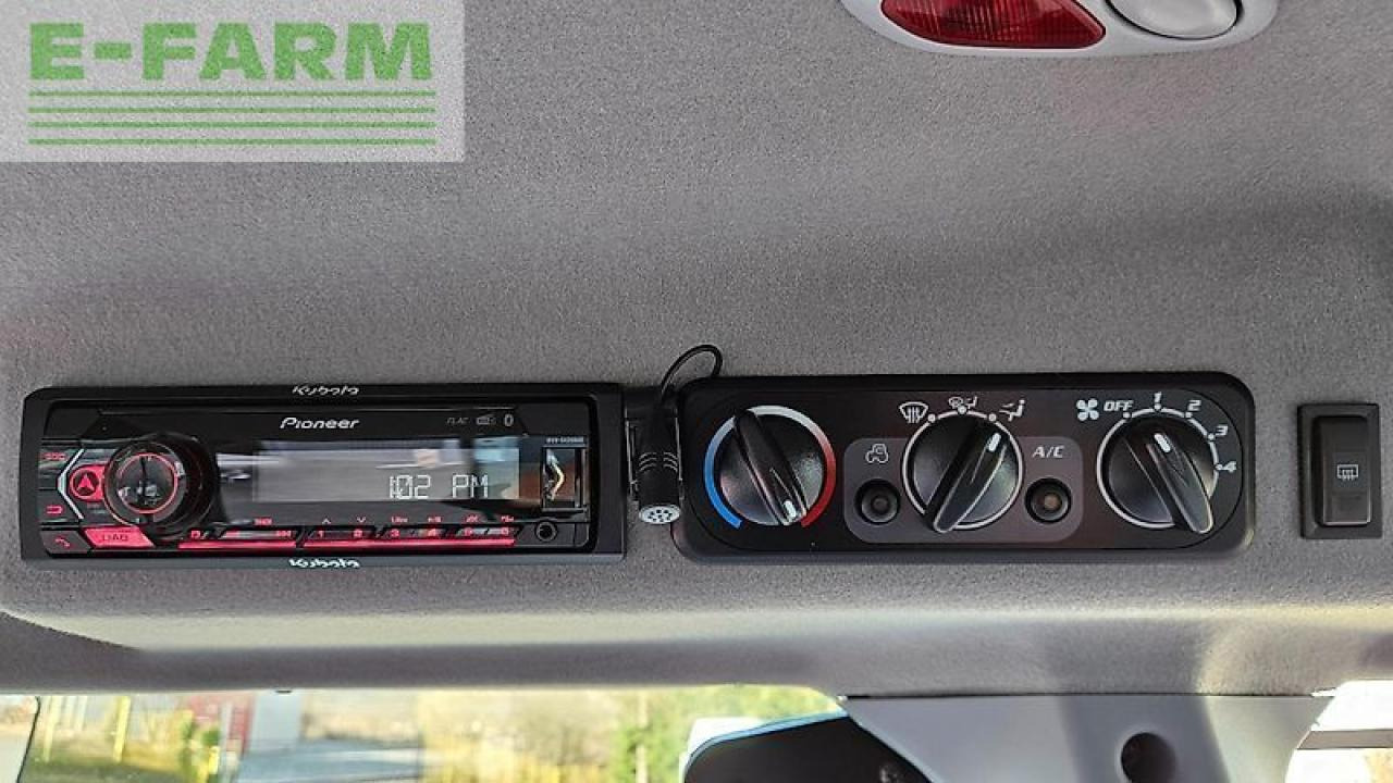 Trator Kubota m4-073 cab: foto 11
