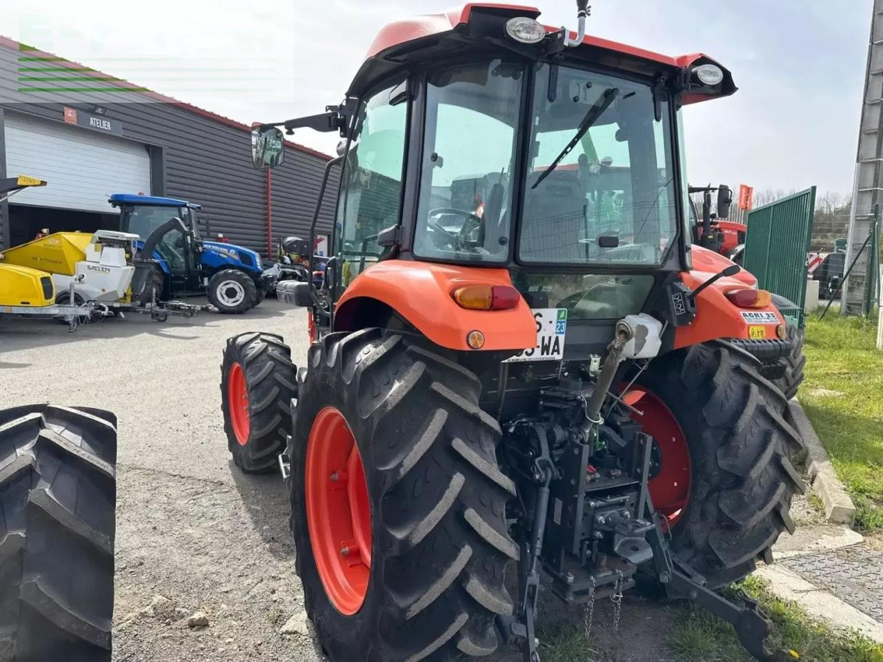 Kubota tracteur agricole m6060dthq kubota - Trator: foto 3 Kubota tracteur agricole m6060dthq kubota - Trator: foto 3