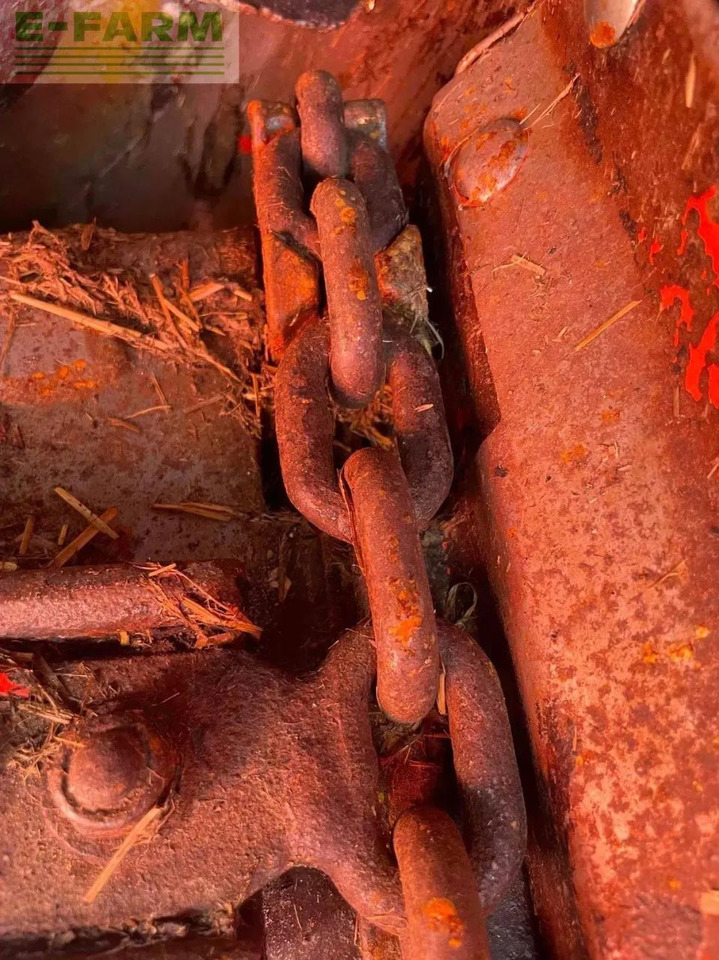 Kuhn désileuse pailleuse 5070 m gl kuhn - Equipamento para silagem: foto 5 Kuhn désileuse pailleuse 5070 m gl kuhn - Equipamento para silagem: foto 5