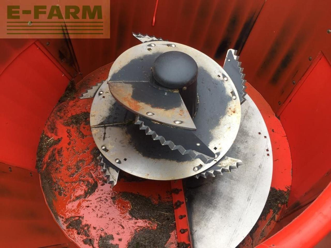 Equipamento de gado Kuhn euromix 870: foto 8