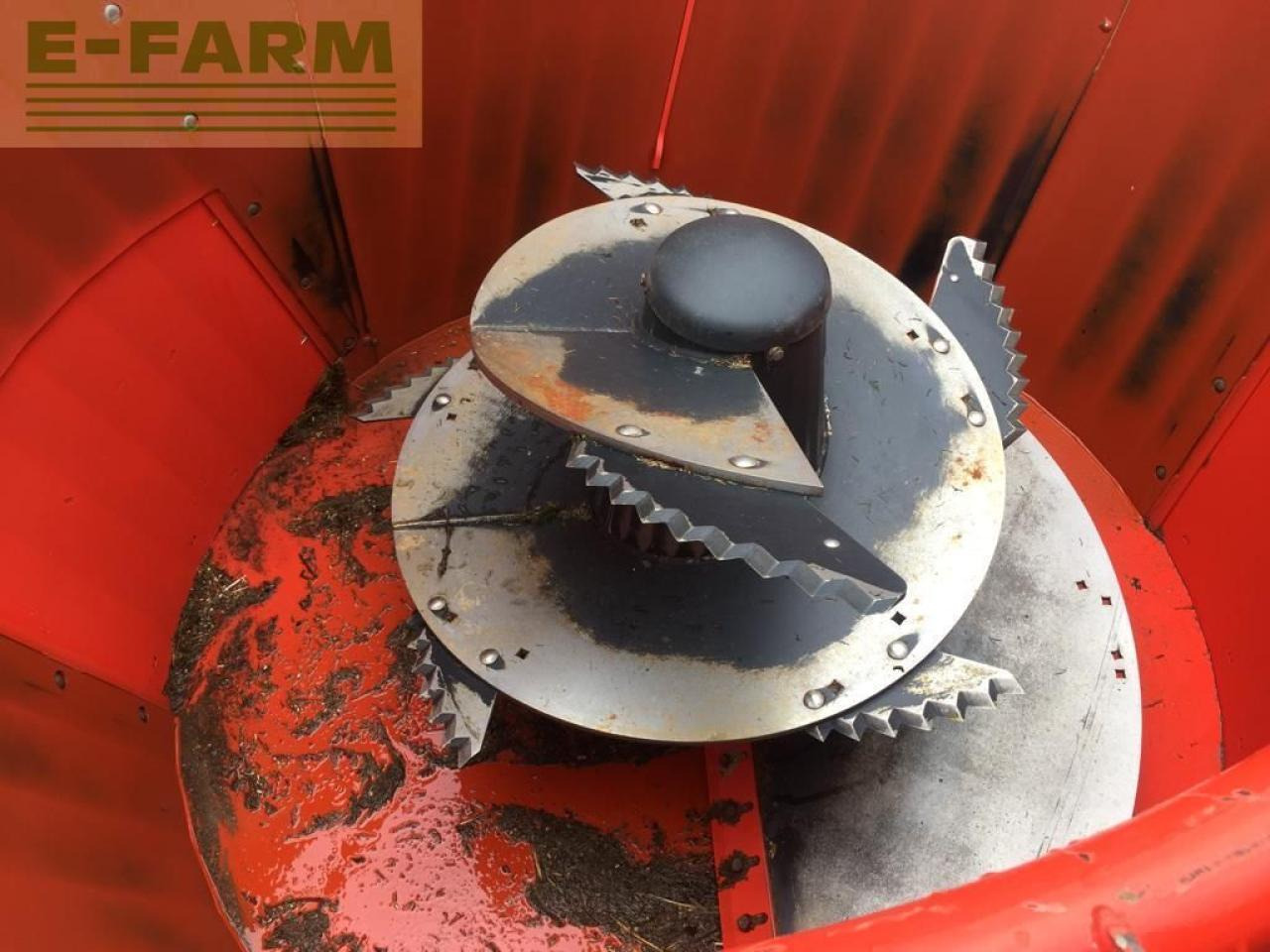 Equipamento de gado Kuhn euromix 870: foto 9