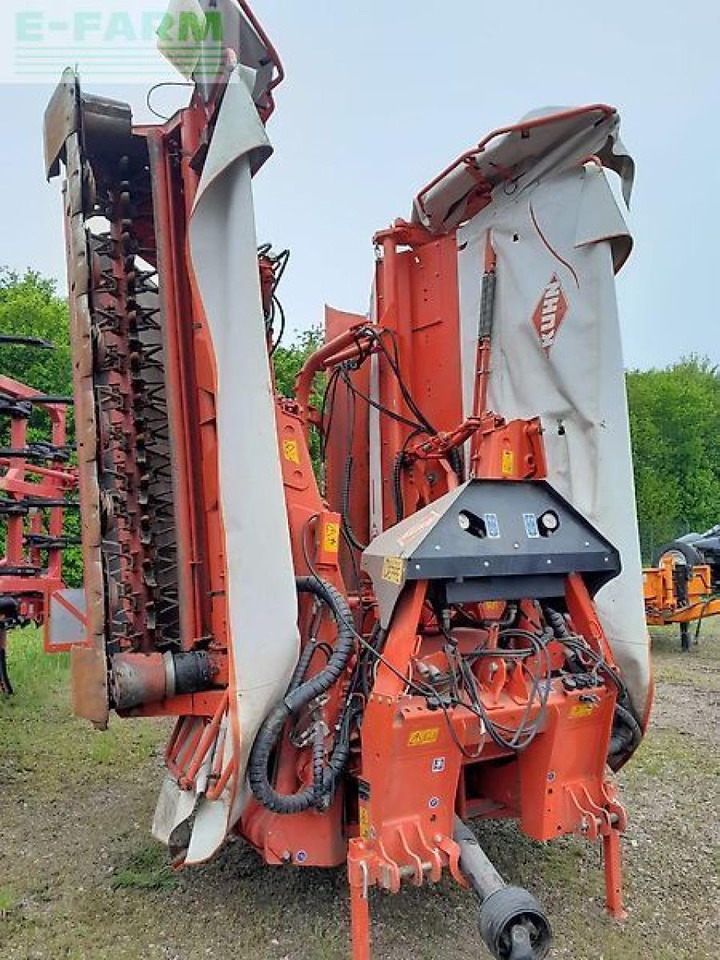 Kuhn fc 883-ff ra - Gadanheira: foto 1 Kuhn fc 883-ff ra - Gadanheira: foto 1
