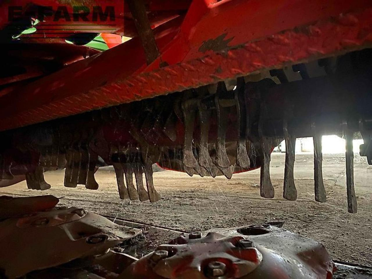 Kuhn fc 883-ff ra - Gadanheira: foto 5 Kuhn fc 883-ff ra - Gadanheira: foto 5