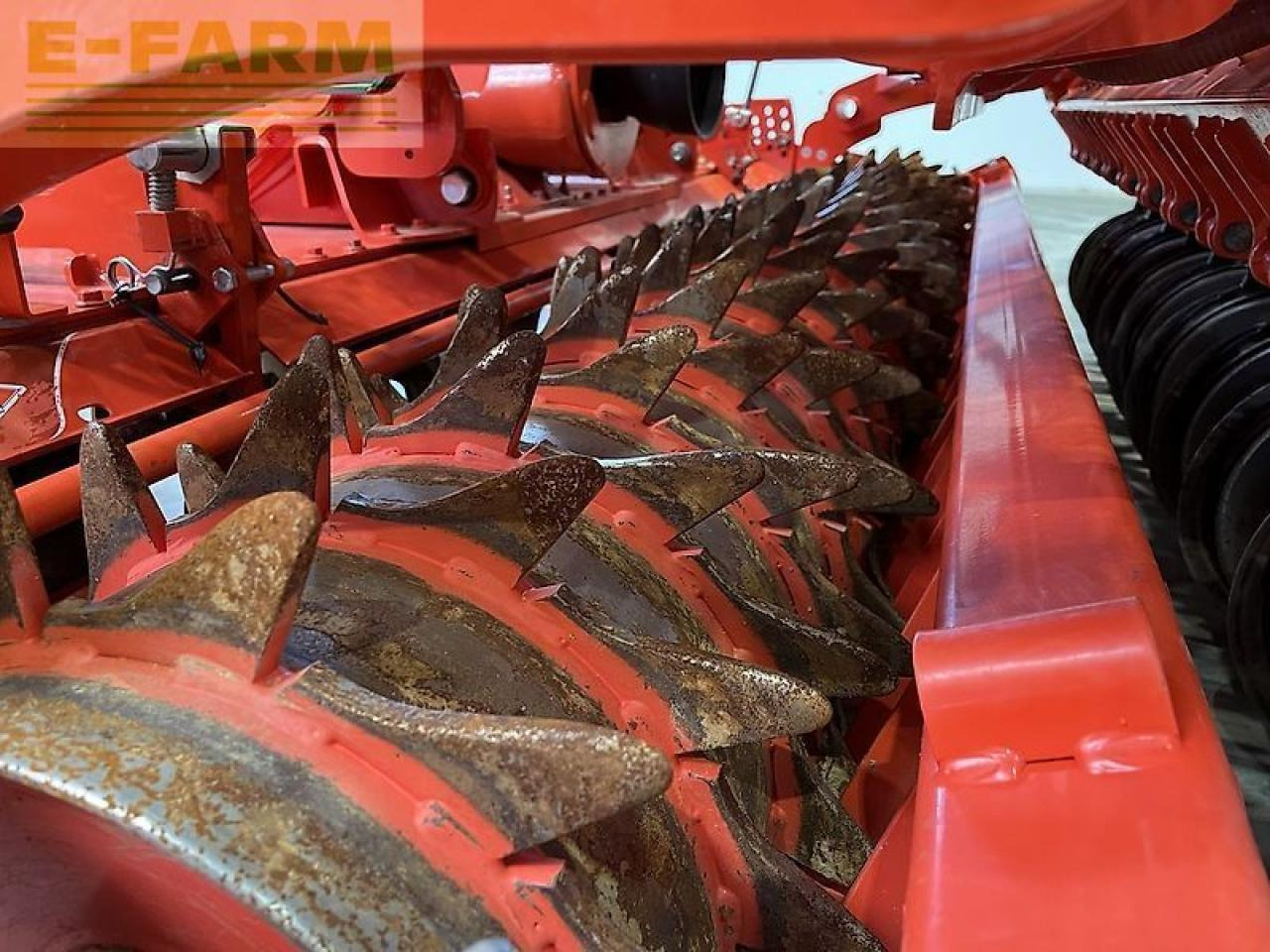 Kuhn hrb 302 / venta 330-24 - Semeadeira: foto 5 Kuhn hrb 302 / venta 330-24 - Semeadeira: foto 5