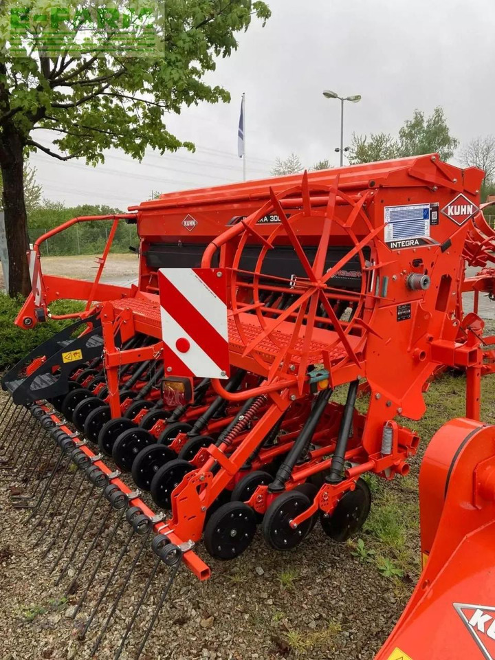 Kuhn integra 3003 - Semeadeira: foto 1 Kuhn integra 3003 - Semeadeira: foto 1