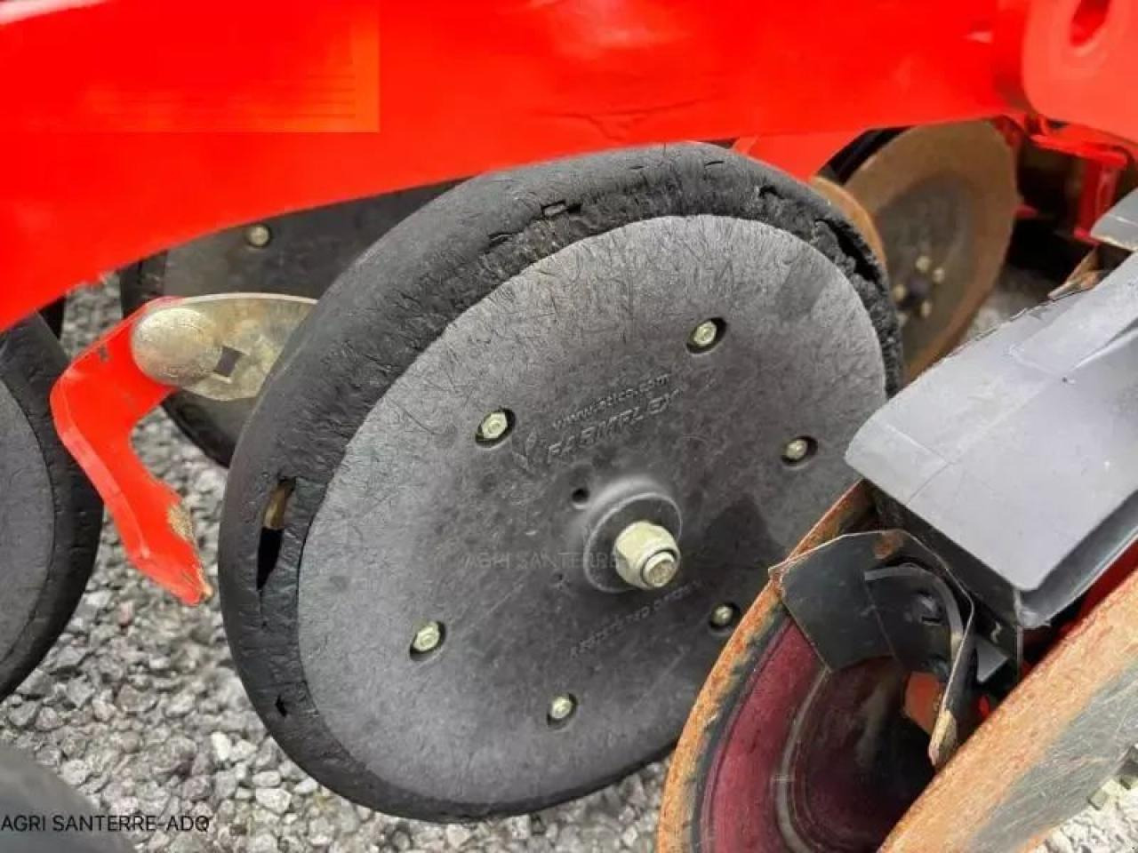 Kuhn kuhn - Semeadora combinada: foto 3 Kuhn kuhn - Semeadora combinada: foto 3